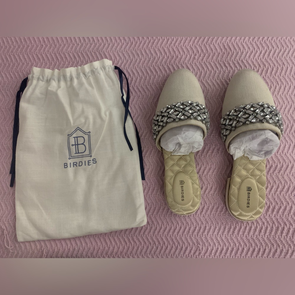 NEW Size 8.5 Birdies Flats